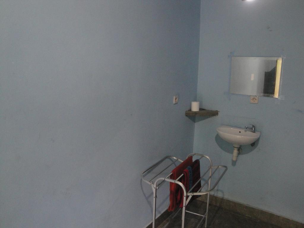 Sawe Homestay Kuta  Habitación foto